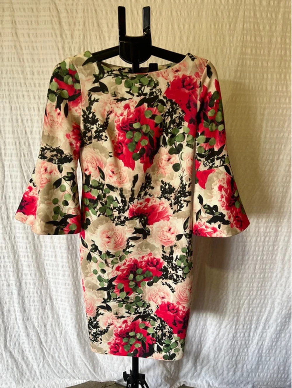 Calvin Klein Sz 6 Bell Sleeve Floral Dress